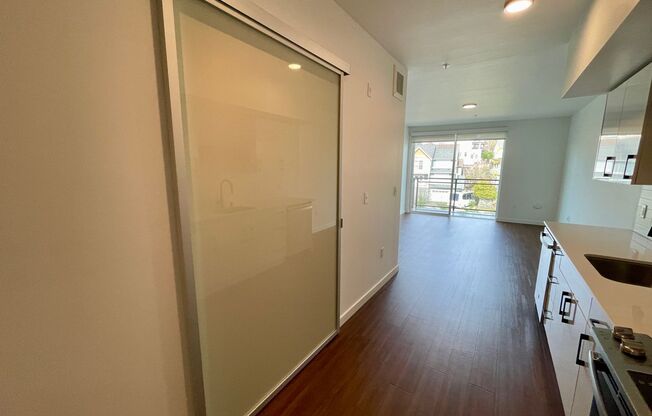 1 bed, 1 bath, 585 sqft, $2,275, Unit 617