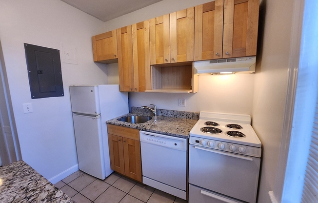 1 bed, 1 bath, 525 sqft, $2,250, Unit 43