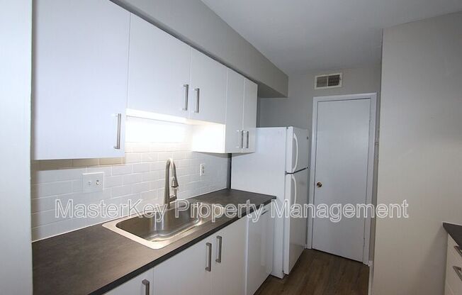1273 TEAKWOOD PL