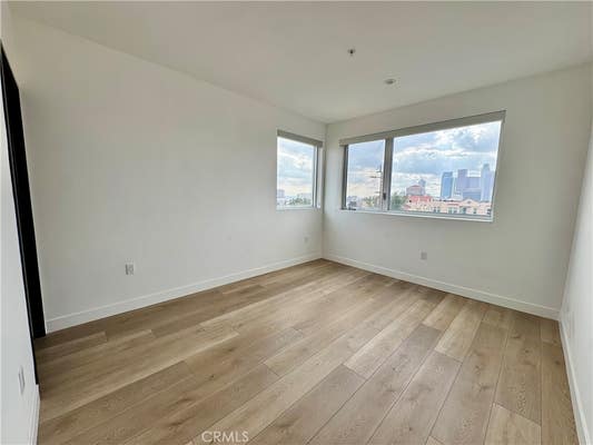 957 FIGUEROA TERRACE