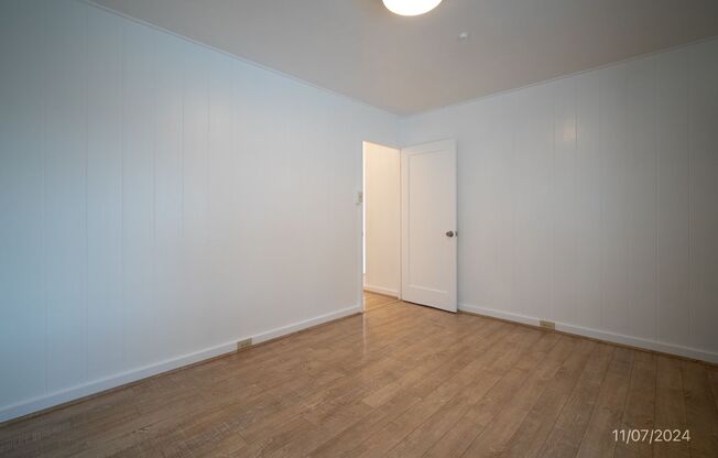 2 beds, 1 bath, $2,400, Unit Unit A