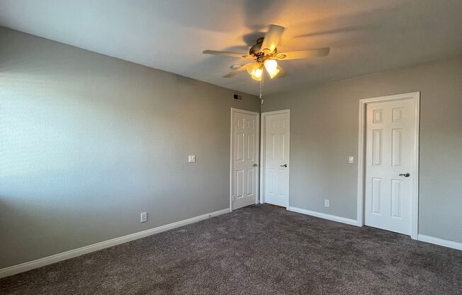 2 beds, 2 baths, 850 sqft, $2,840, Unit 819-21