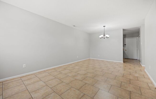 Beautiful Townhome 2Bed/ 1 Bath