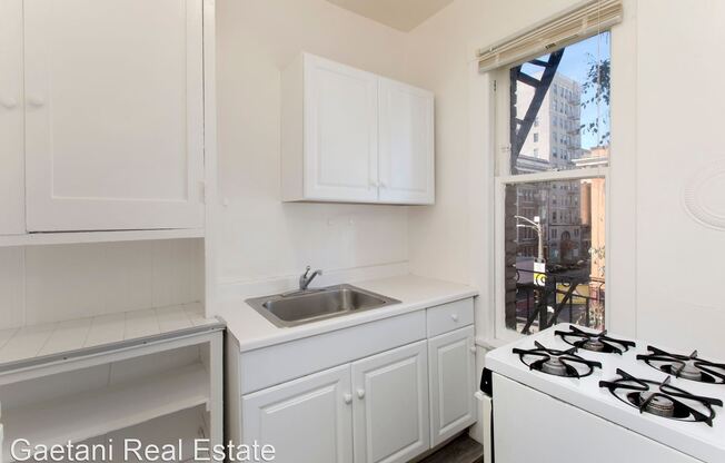 890 Geary Street (915rc)