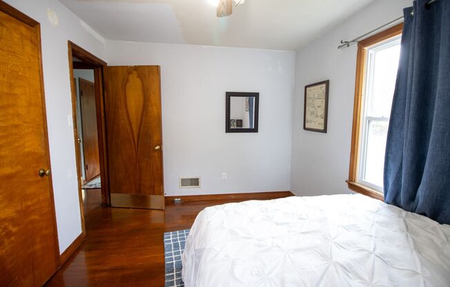 Welcome to 1311 Paris Road: Your Cozy Haven in Central Columbia's Arcade District!