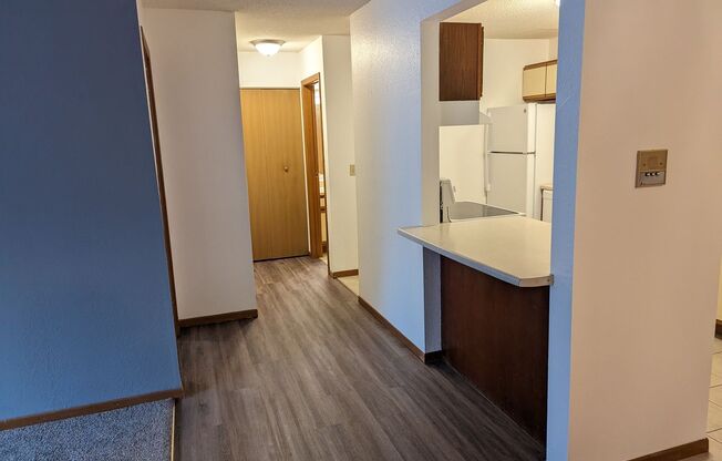 2 beds, 2 baths, 930 sqft, $1,050, Unit 240-105