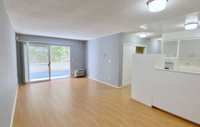 Studio, 1 bath, 450 sqft, $1,475, Unit E115