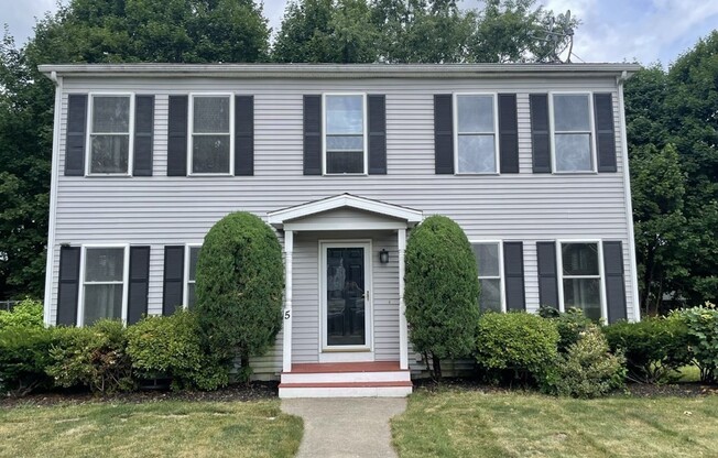 5 GARRETT DR