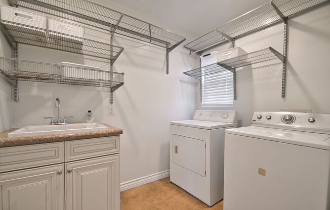 2 Bed 2 Bath Home For Lease