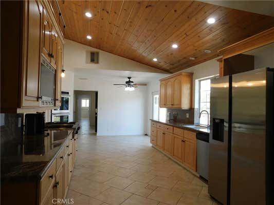 8535 PASO ROBLES AVE