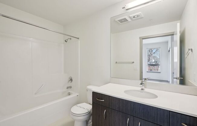 2 beds, 2 baths, 743 sqft, $2,150, Unit 405