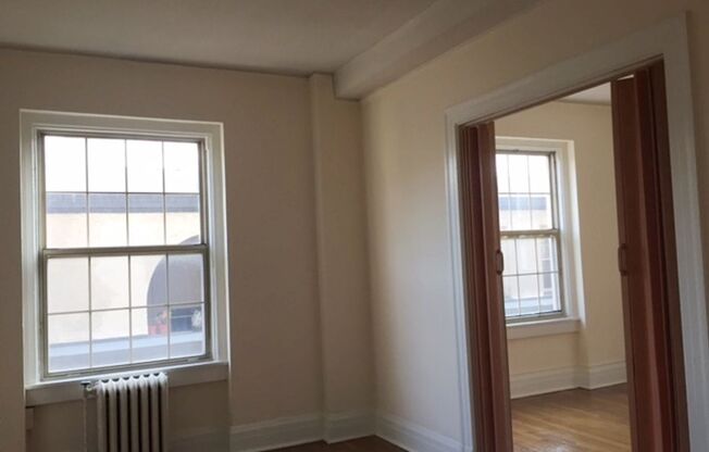 1 bed, 1 bath, 550 sqft, $1,400, Unit 403