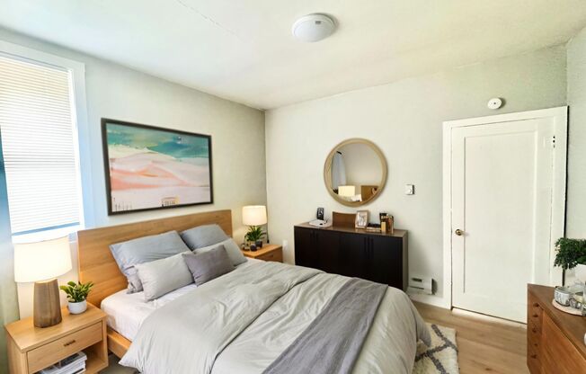 2 beds, 1 bath, 602 sqft, $890, Unit Unit 18