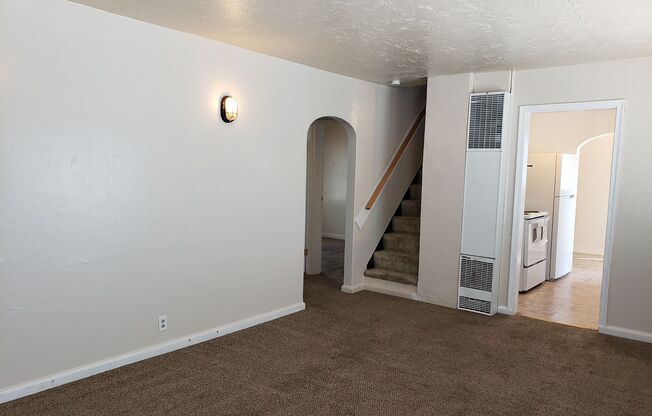 2 beds, 1 bath, $1,495