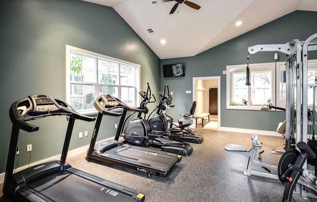 Fitness Center at Aventine Wilderness Hills in Lincoln, NE