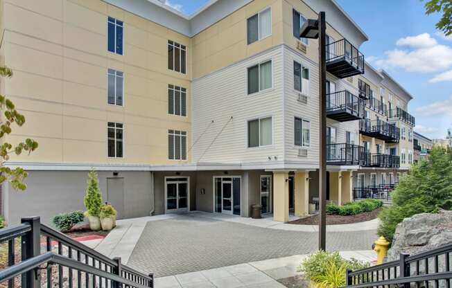 Heritage Hills exterior Apartments in Renton, WA