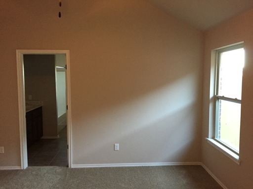 3 beds, 2 baths, $1,825