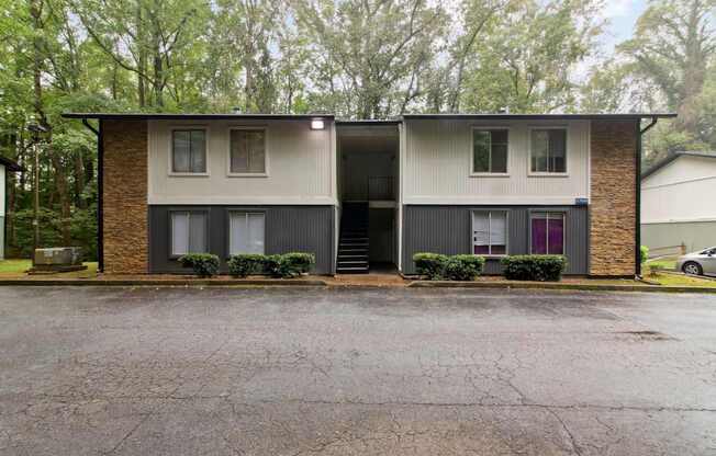 Riverwood Apartments in Roswell, GA Apartment Exterior