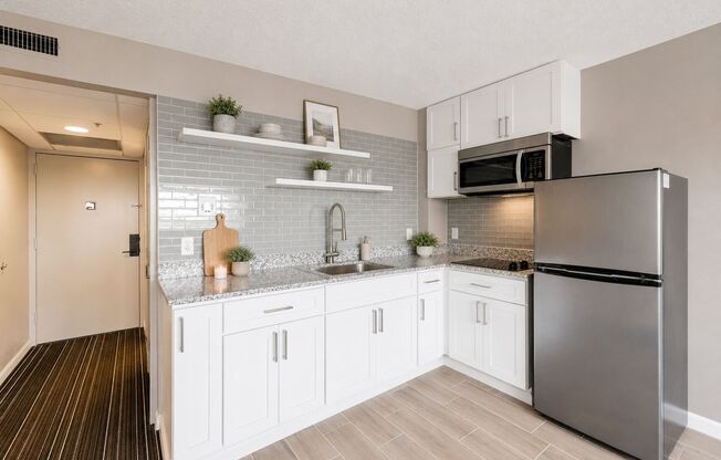 2 beds, 3 baths, 950 sqft, $1,403, Unit 1517