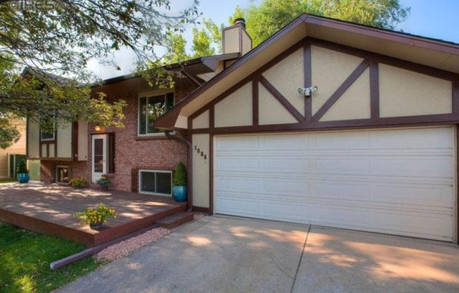 1038 BOLTZ DR