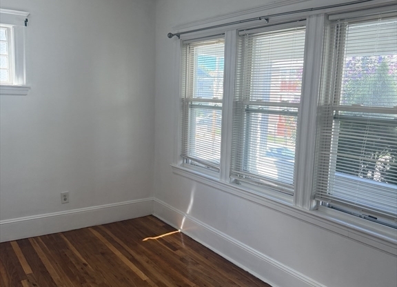 32 ADAMS