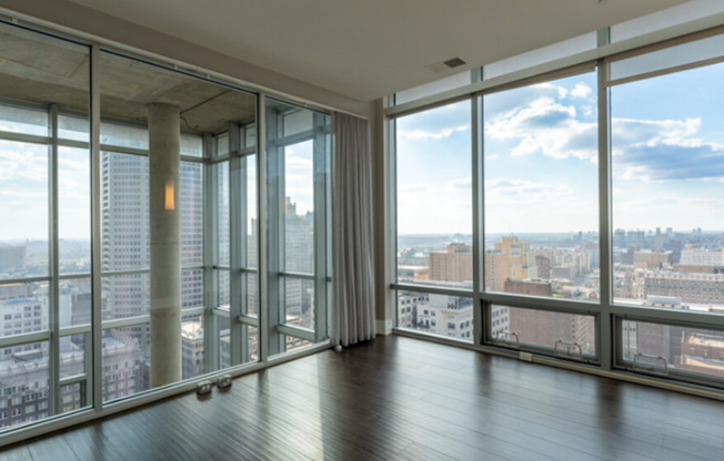 24th Floor Views | Penthouse | The Tower at OPOP