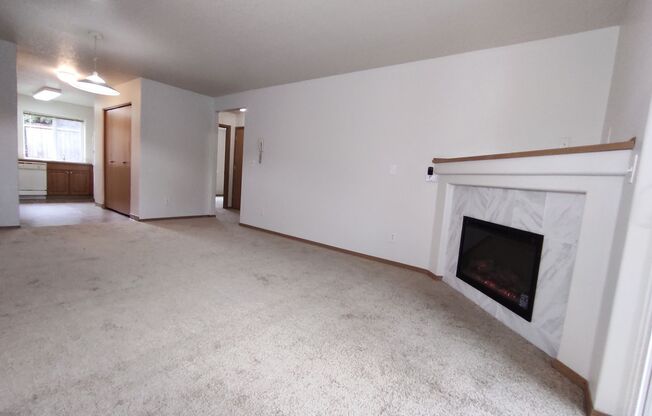 2 beds, 2 baths, 981 sqft, $1,595, Unit 29