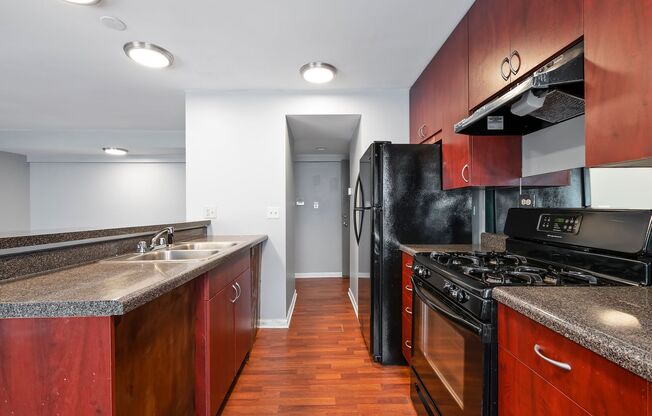 7819 S Shore