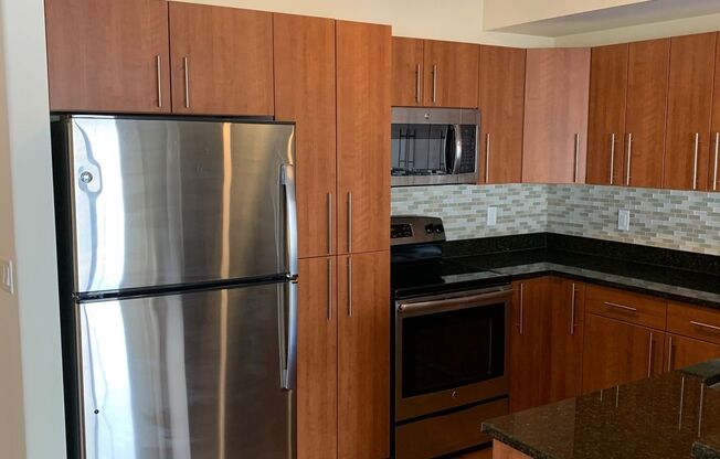 1 bed, 1 bath, 1,022 sqft, $1,900, Unit 605