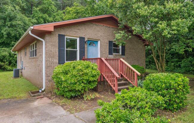 Now Available – Charming 3BR/2BA Home Near Downtown Durham!
