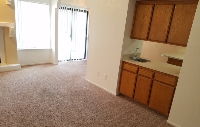2 beds, 2 baths, 1,040 sqft, $1,610, Unit 214