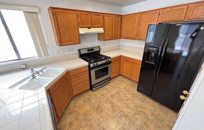 Gorgeous 3Bed/2.5Bath, 2-Story home located in Summerlin
