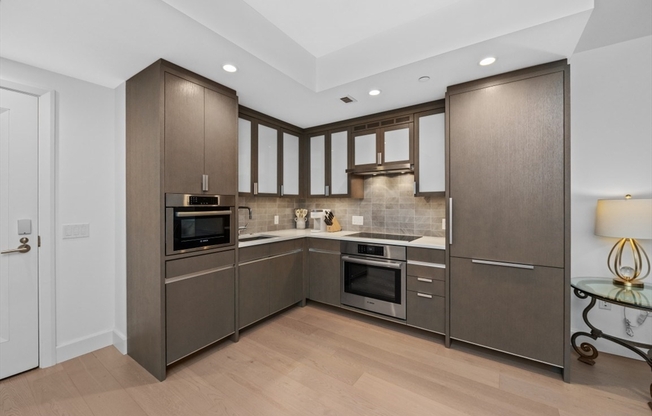 1 bed, 1 bath, 572 sqft, $3,699, Unit 5L