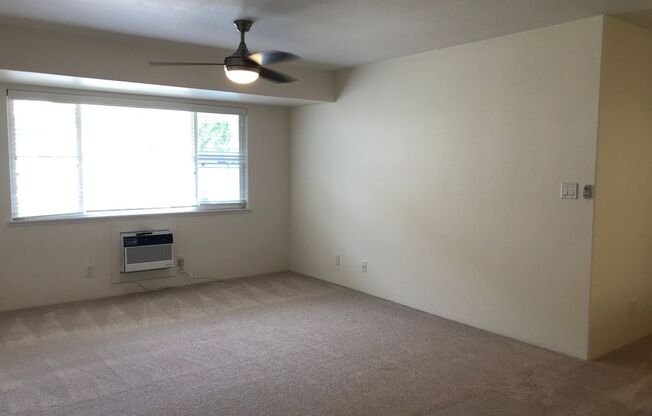 Lalea at Hawaii Kai 2 Bdrm., .1 bath, 2 un-cov'd Pkg., Pool