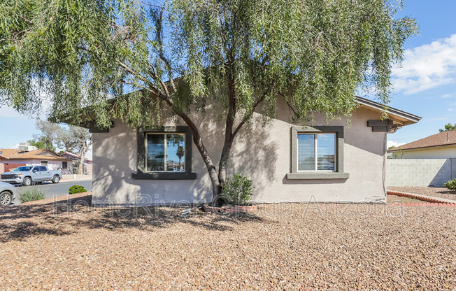 5352 W BANFF LN