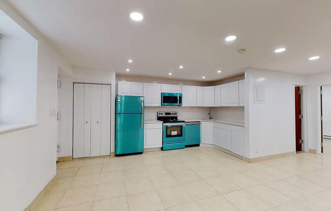 5 49 51 AVE