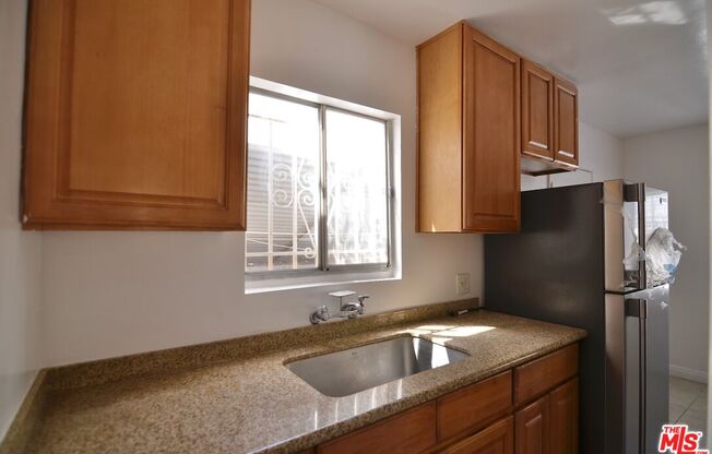 1 bed, 1 bath, 500 sqft, $1,800, Unit 1