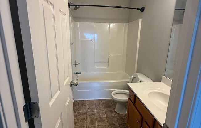 2 beds, 2 baths, $900, Unit 362E