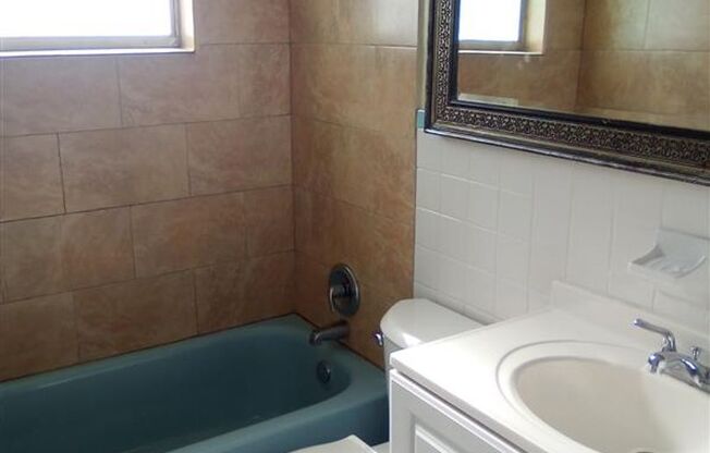 Charming Home with Exquisite Features Near Beaches