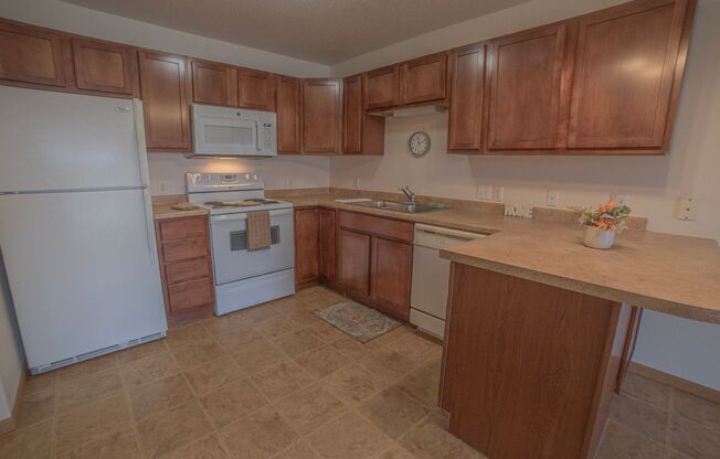 1 bed, 1 bath, 655 sqft, $895, Unit 800-305