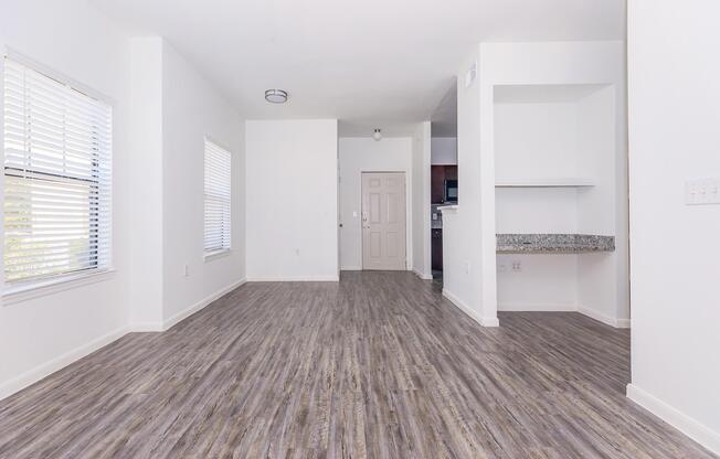 1 bed, 1 bath, 705 sqft, $1,025