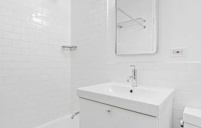 Studio, 1 bath, $2,400, Unit 11C2A