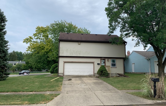 West Lafayette School District 3bd/2bth w/2 Car Attached Garage and full basement