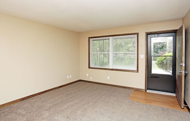 1 bed, 1 bath, 625 sqft, $865, Unit 4212 Wyndsor Terrace Building 2 #13