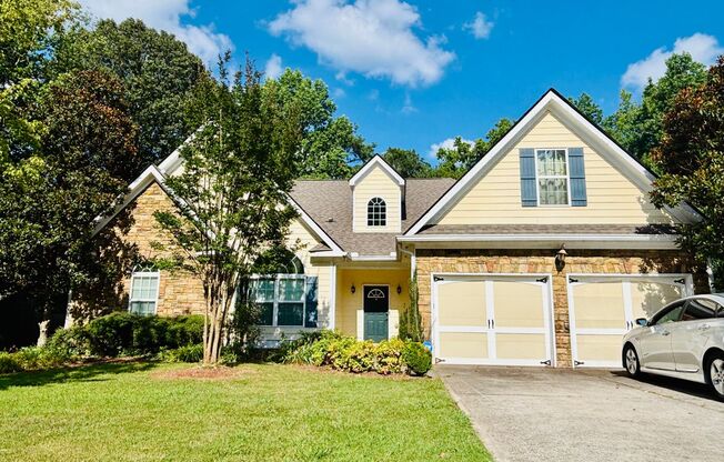 Stunning and spacious 3 bedroom/2 bath