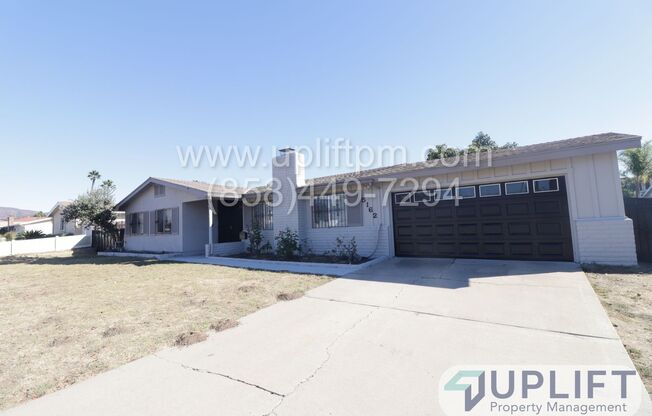 4bed/2bath house with garage & POOL