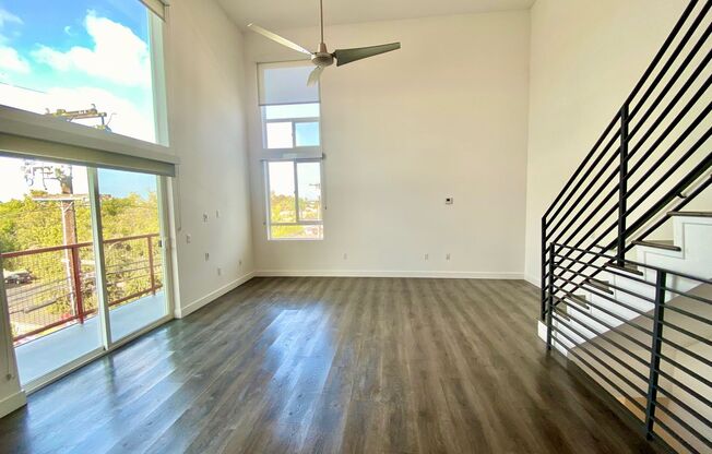 1 bed, 1.5 baths, 1,400 sqft, $4,000, Unit 220-09