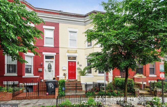 172 BRYANT ST NW