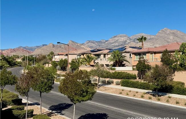 3 beds, 2.5 baths, $2,150