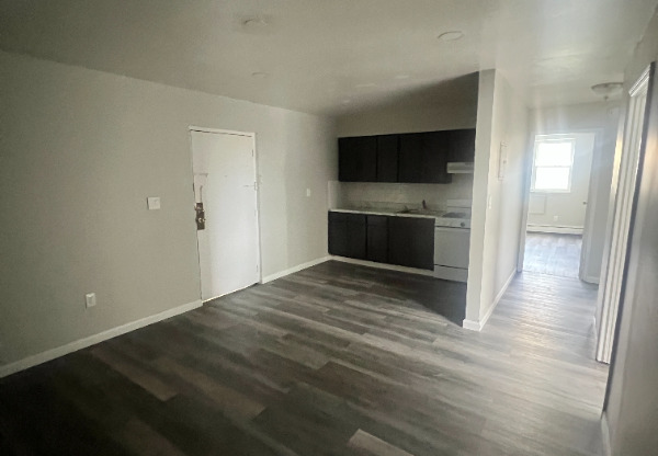 76 Grafton Ave